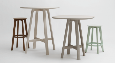 zeitraummoebel-stehtisch-railsnack-massivholz-01